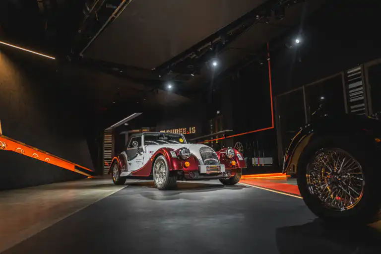 special lighting for car selling